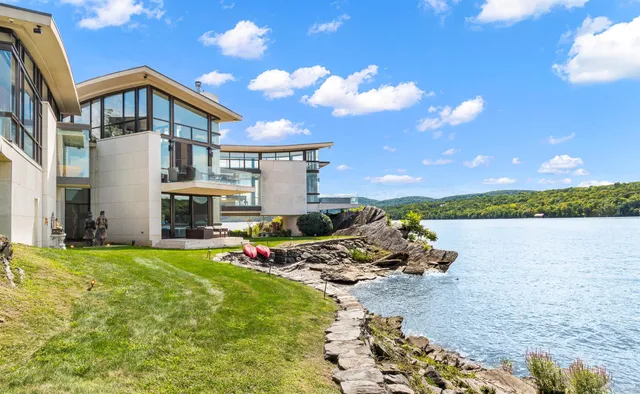 $11,250,000 | 46 Ledgerock Lane, Hyde Park, NY 12538