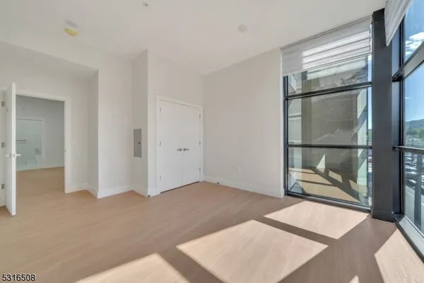 a view of livingroom with furniture