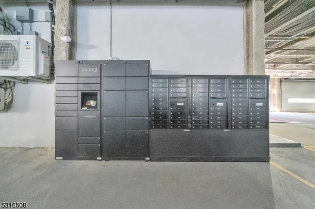 a view of utility room