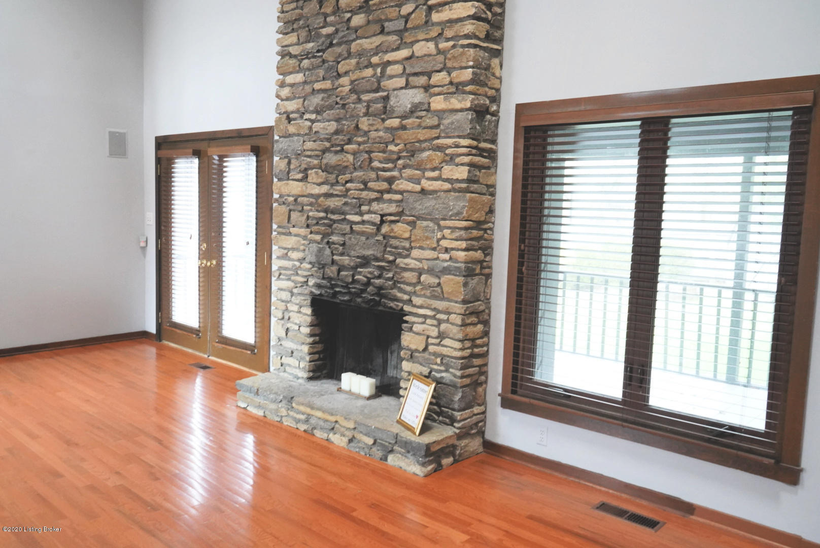 313 Blue Ridge Road Louisville, KY 40223 - Photo 10 of 41 Fireplace