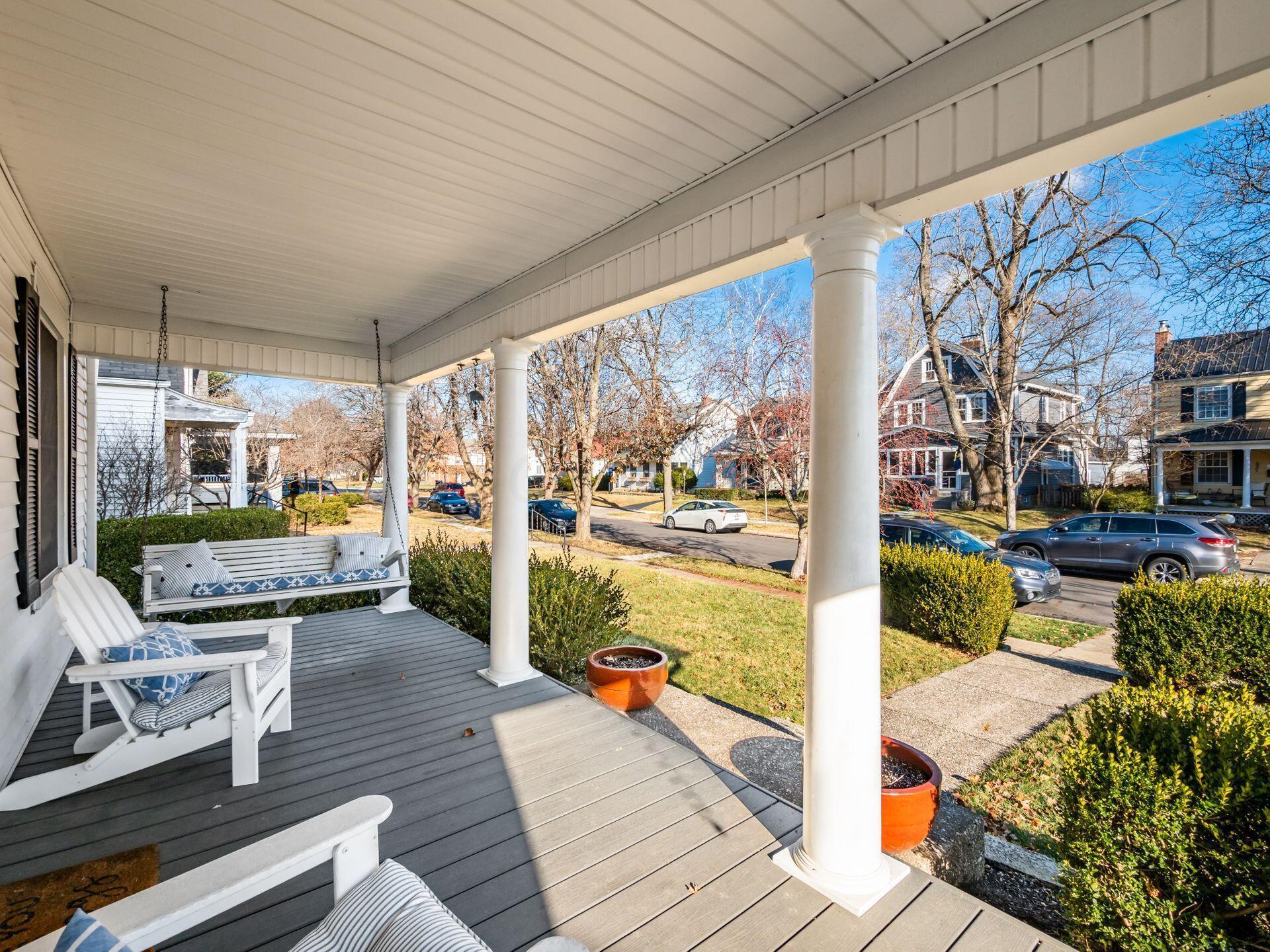 765 Vernon Road Bexley, OH 43209 - Photo 5 of 61 Front Porch