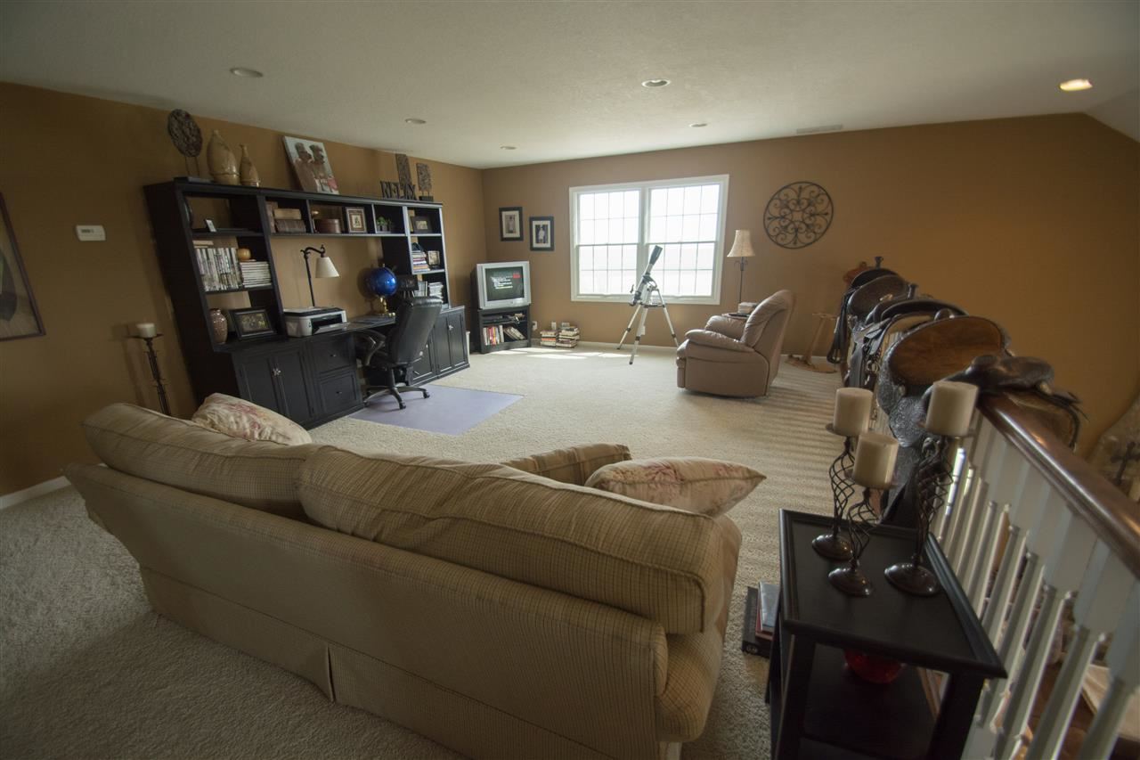 7058 South Decker Road Vincennes, IN 47591 - Photo 4 of 27
