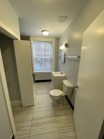 $2,799 | 4431 North Racine Avenue, Unit 1N, Chicago, IL 60640