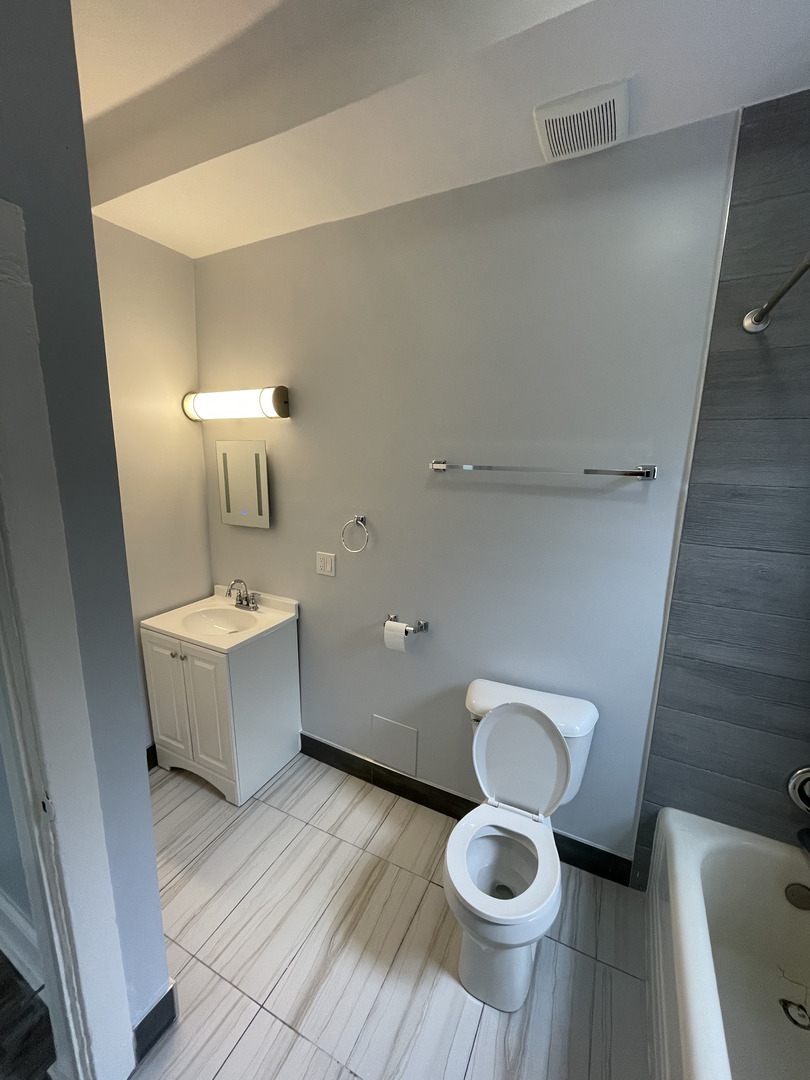 4431 North Racine Avenue, Unit 1N Chicago, IL 60640 - Photo 15 of 19