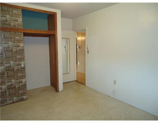 642 Southwest 11th Street Hallandale Beach, FL 33009 - Photo 11 of 16 Studio/Study/Office
