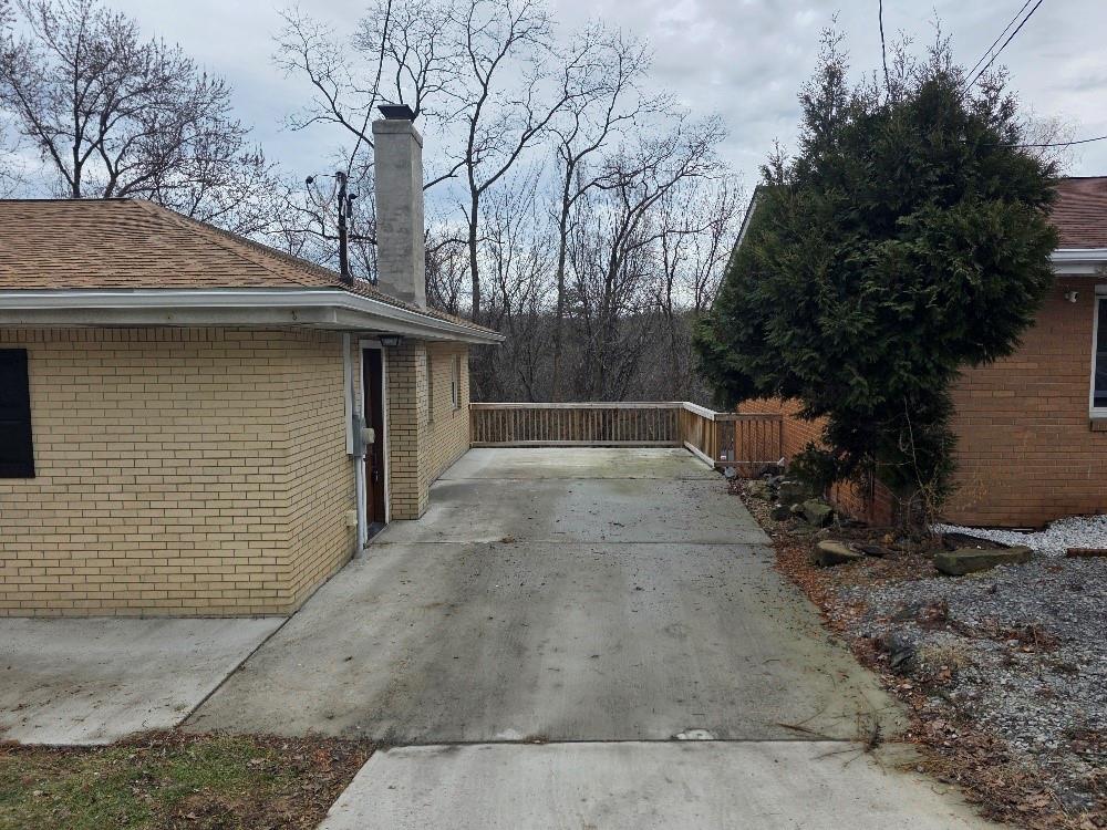 3216 Brodhead Road Aliquippa, PA 15001 - Photo 4 of 29 Driveway