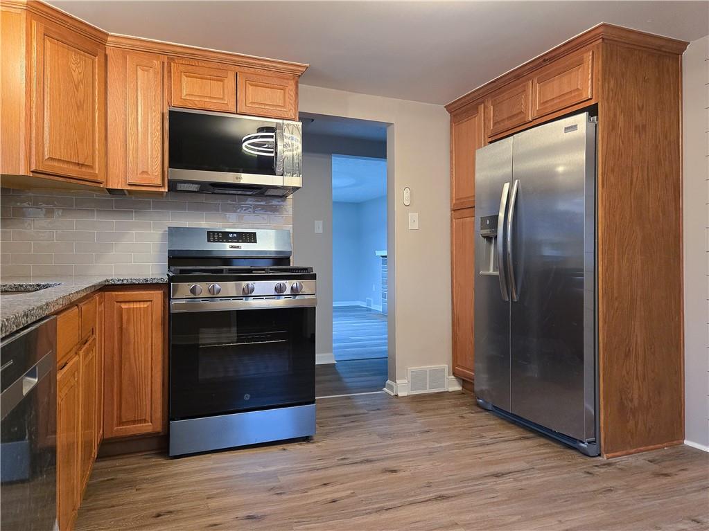 3216 Brodhead Road Aliquippa, PA 15001 - Photo 8 of 29 New Flooring