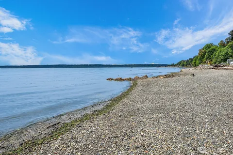$1,148,000 | 216 Southwest 192nd Street, Normandy Park, WA 98166