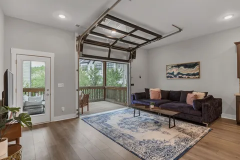 $522,222 | 204 Stonecrest Drive, Nashville, TN 37209