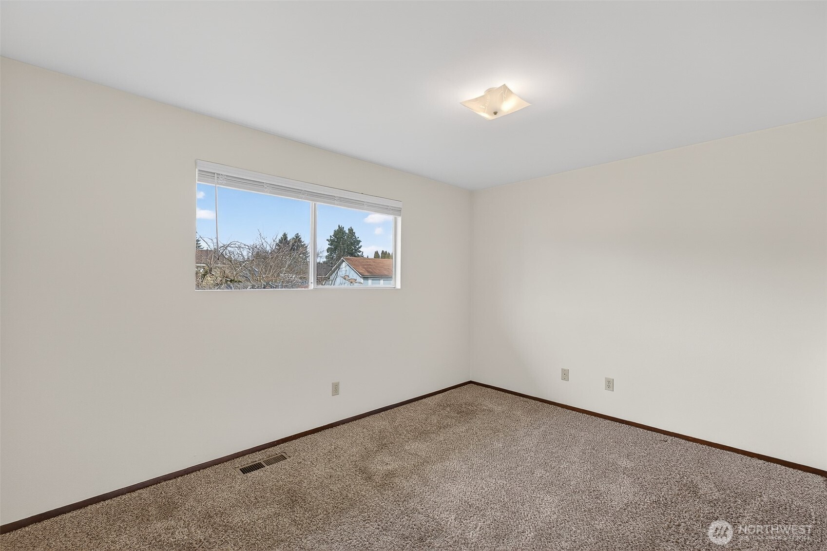 1031 North Laventure Road Mount Vernon, WA 98273 - Photo 15 of 29