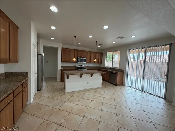 $2,462 | 9433 Highview Rock Court, Las Vegas, NV 89149