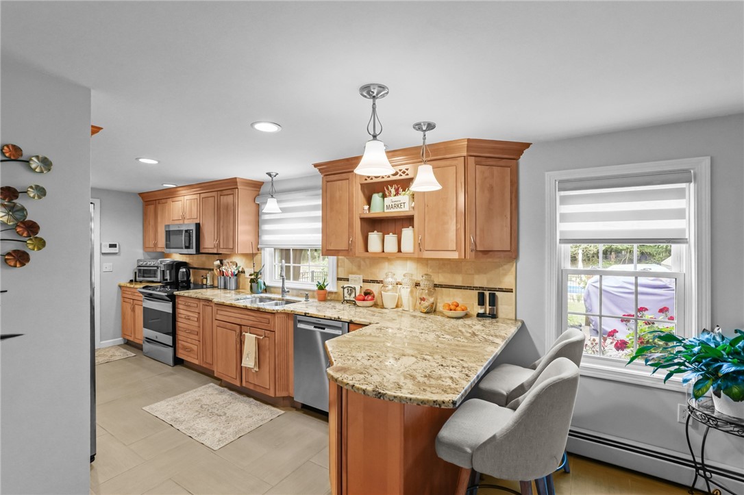 111 Peep Toad Road Scituate, RI 02857 - Photo 8 of 46
