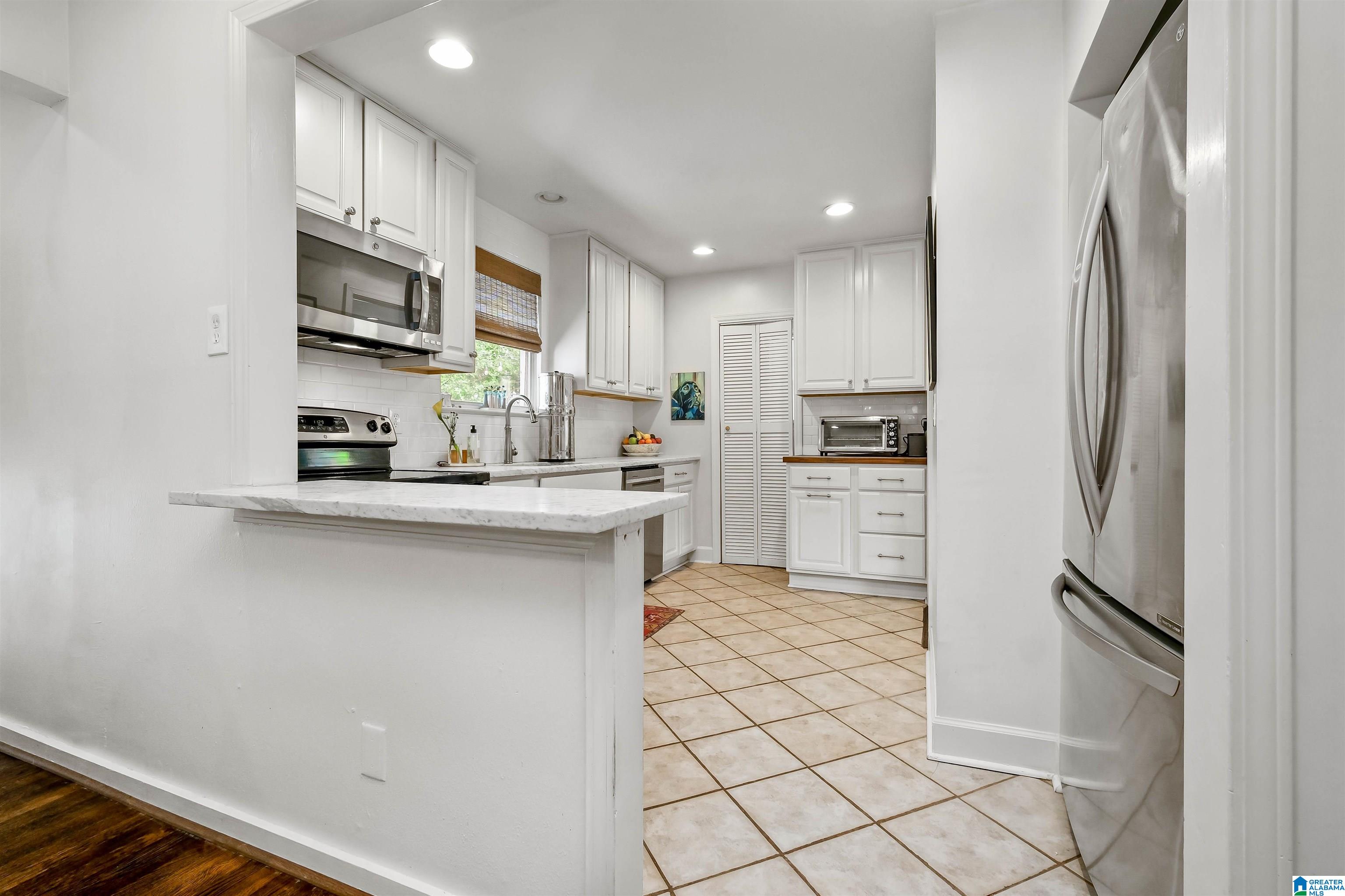 1122 Sims Avenue Birmingham, AL 35213 - Photo 14 of 41