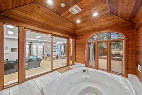 $10,995,000 | W2908 Walcowis Drive, Linn, WI 53147