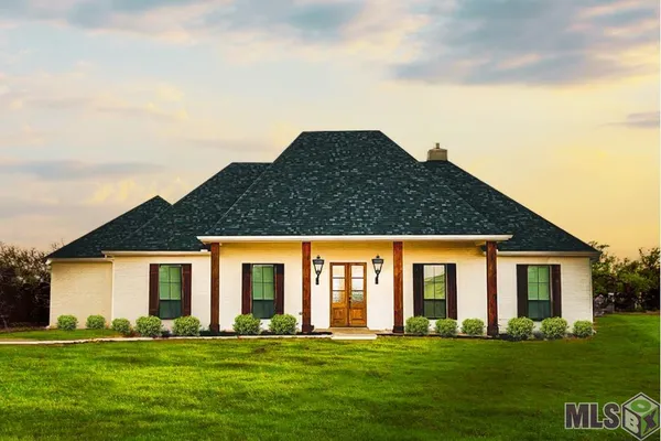 $585,600 | 11157 Toria Lane, St. Amant, LA 70774