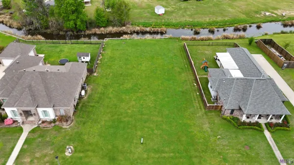 $585,600 | 11157 Toria Lane, St. Amant, LA 70774