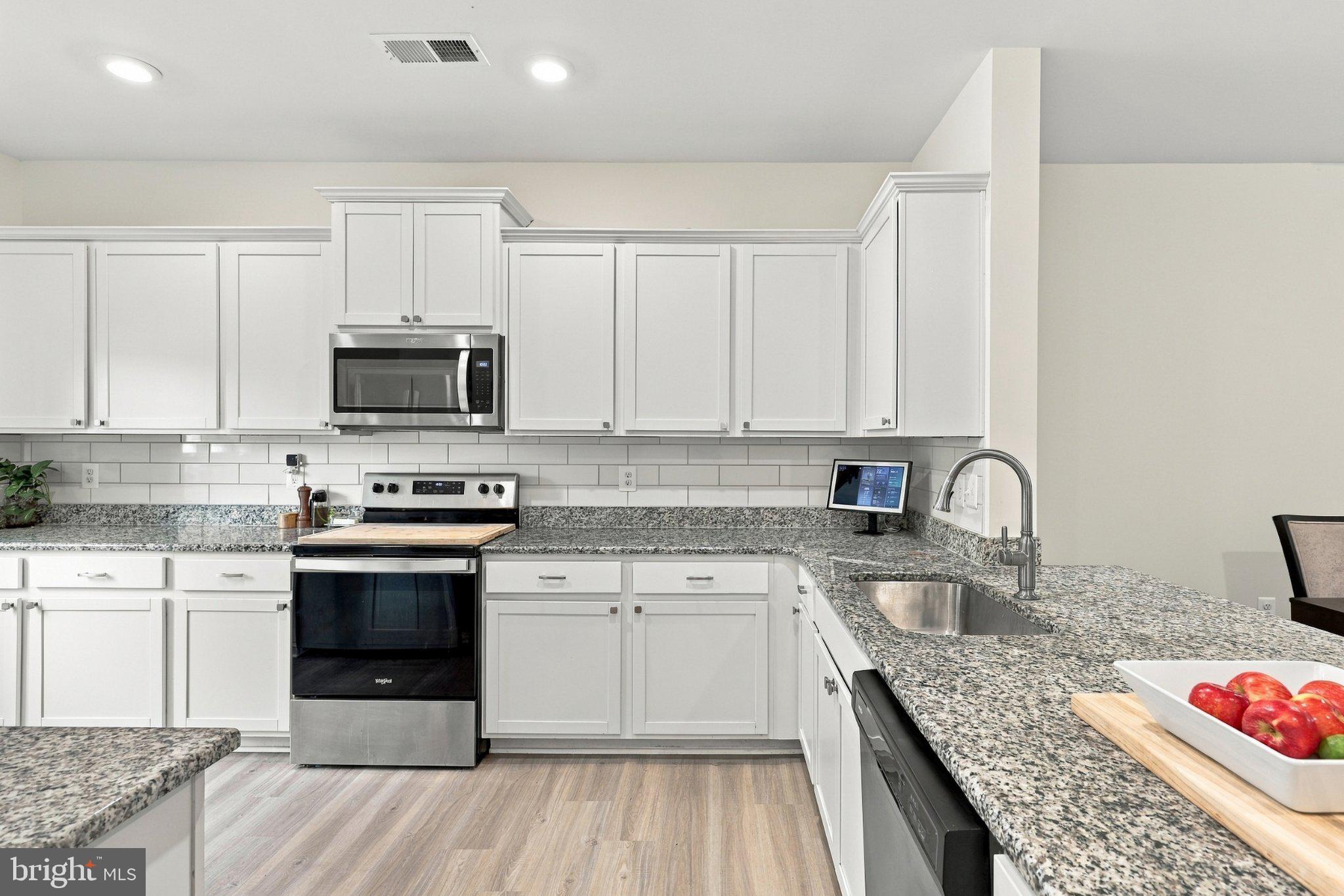 203 Rappahannock Run Falling Waters, WV 25419 - Photo 8 of 59 Gallery Image 8