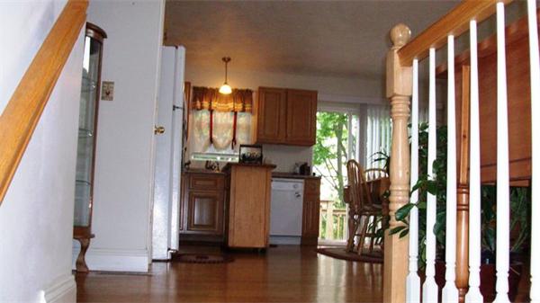 368 Point Avenue Warwick, RI 02889 - Photo 6 of 30 Gallery Image 6