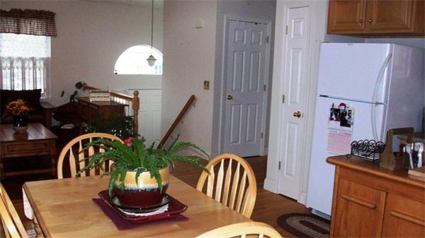 368 Point Avenue Warwick, RI 02889 - Photo 10 of 30 Gallery Image 10