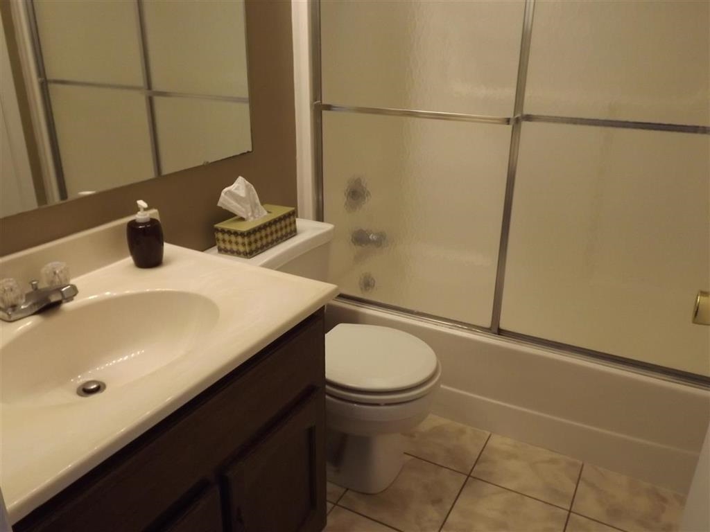 9141 South Pointe Ridge Lane, Unit 38 Bloomington, IN 47401 - Photo 5 of 17