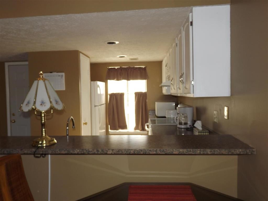 9141 South Pointe Ridge Lane, Unit 38 Bloomington, IN 47401 - Photo 8 of 17