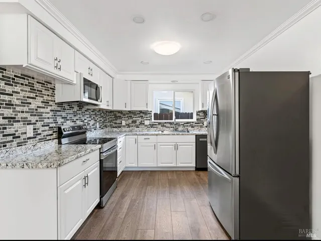 $759,000 | 844 Cedarwood Lane, Petaluma, CA 94954