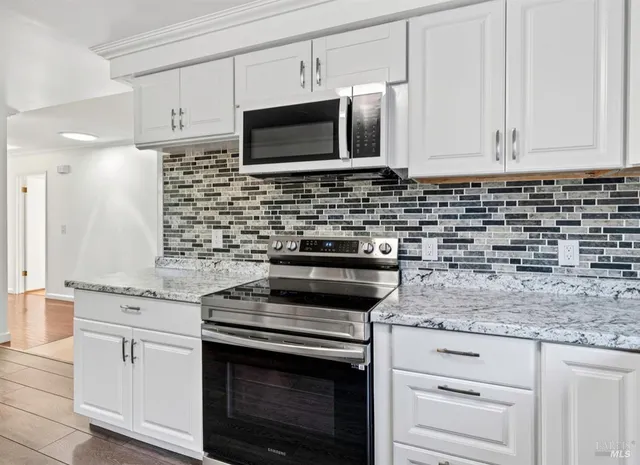 $769,000 | 844 Cedarwood Lane, Petaluma, CA 94954