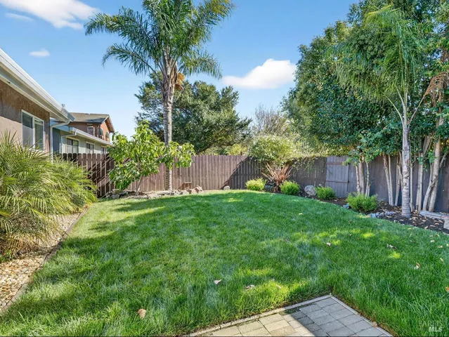 $759,000 | 844 Cedarwood Lane, Petaluma, CA 94954