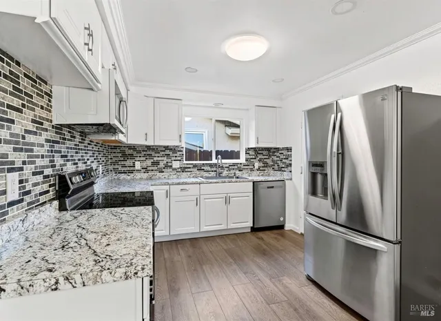 $769,000 | 844 Cedarwood Lane, Petaluma, CA 94954