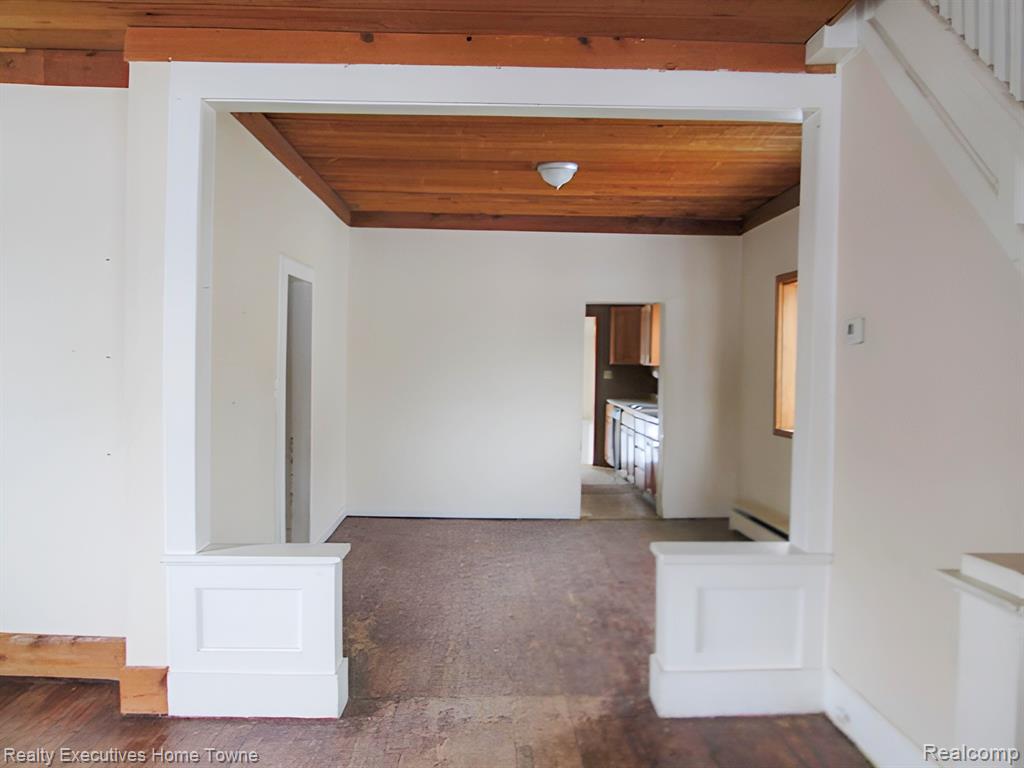 75 Delaware Street Sandusky, MI 48471 - Photo 8 of 27