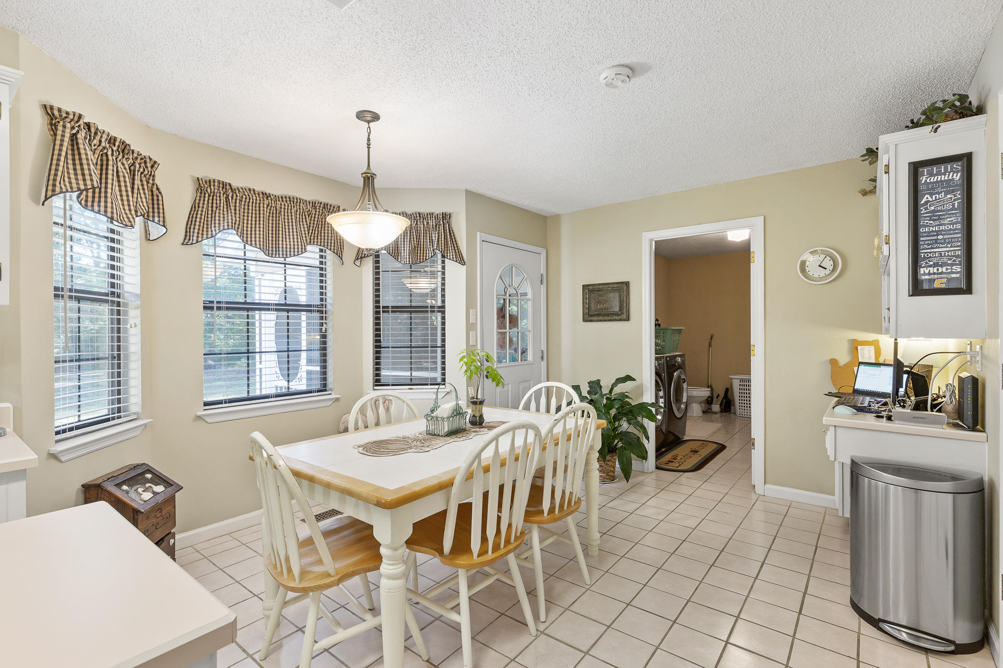 1654 East Boy Scout Road Hixson, TN 37343 - Photo 6 of 23 Boyscout-22