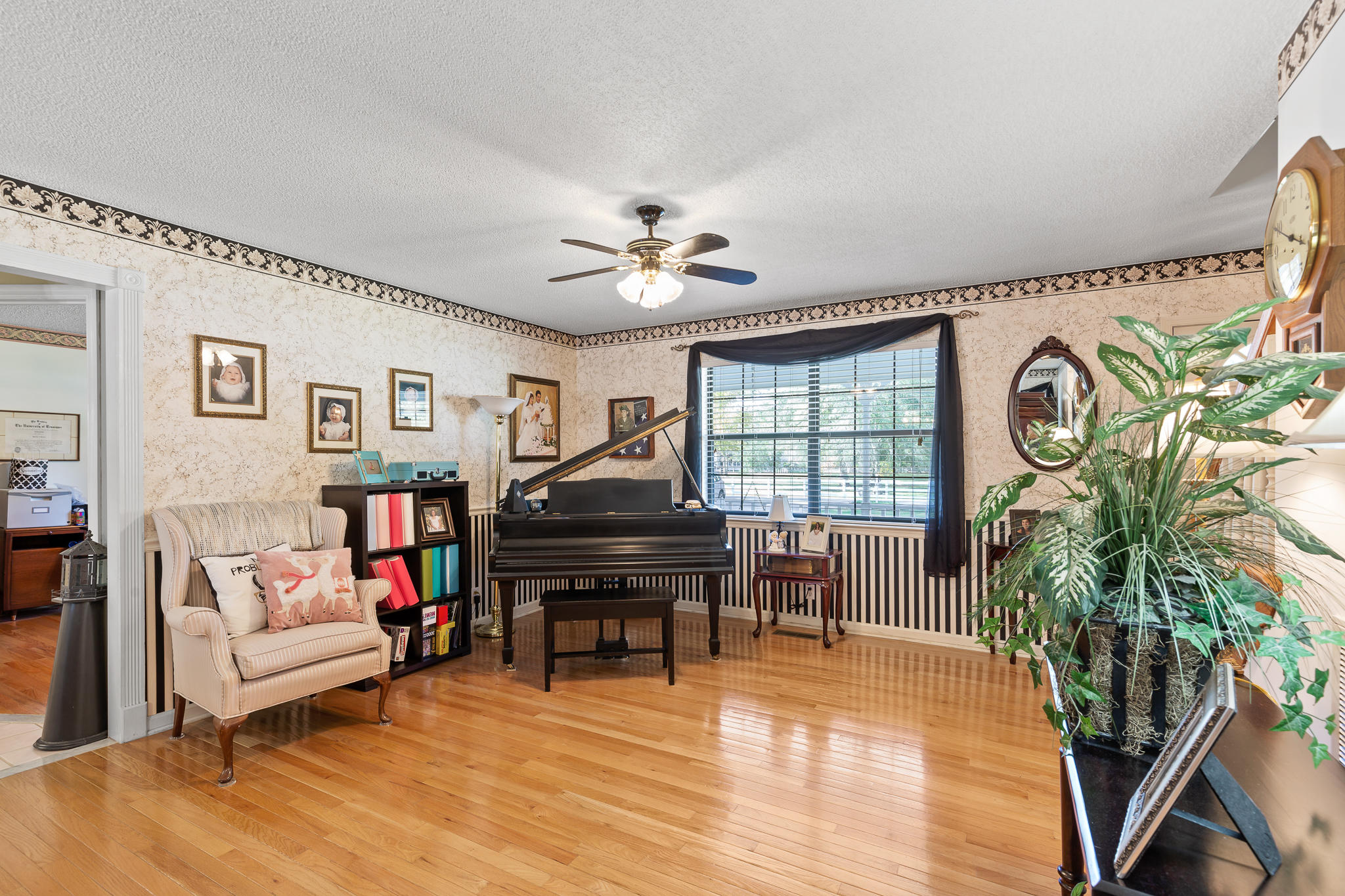 1654 East Boy Scout Road Hixson, TN 37343 - Photo 9 of 23 Boyscout-11