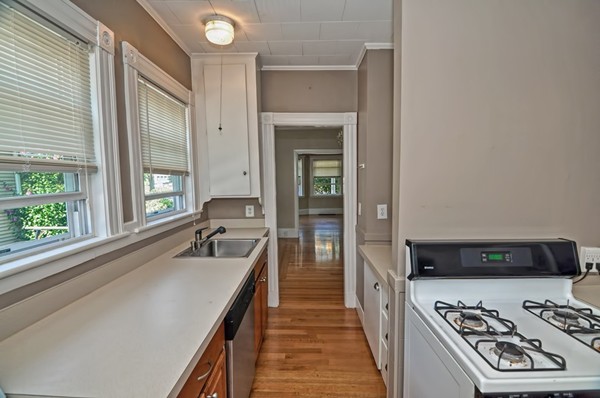 161 Paradise Road Swampscott, MA 01907 - Photo 17 of 29 Gallery Image 17