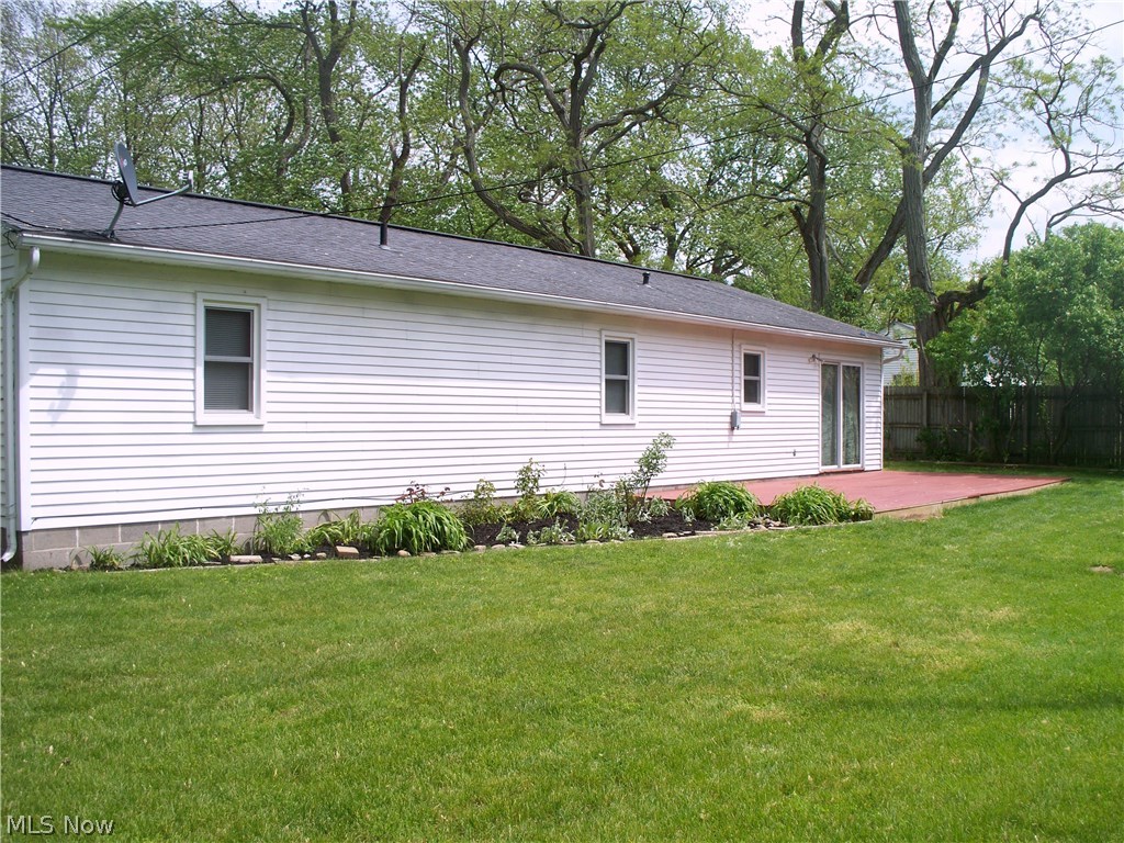 1926 Green Road Madison, OH 44057 - Photo 17 of 19