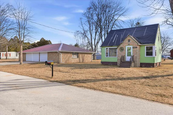 $218,500 | 131 Mc Kinley Street, Two Rivers, WI 54241