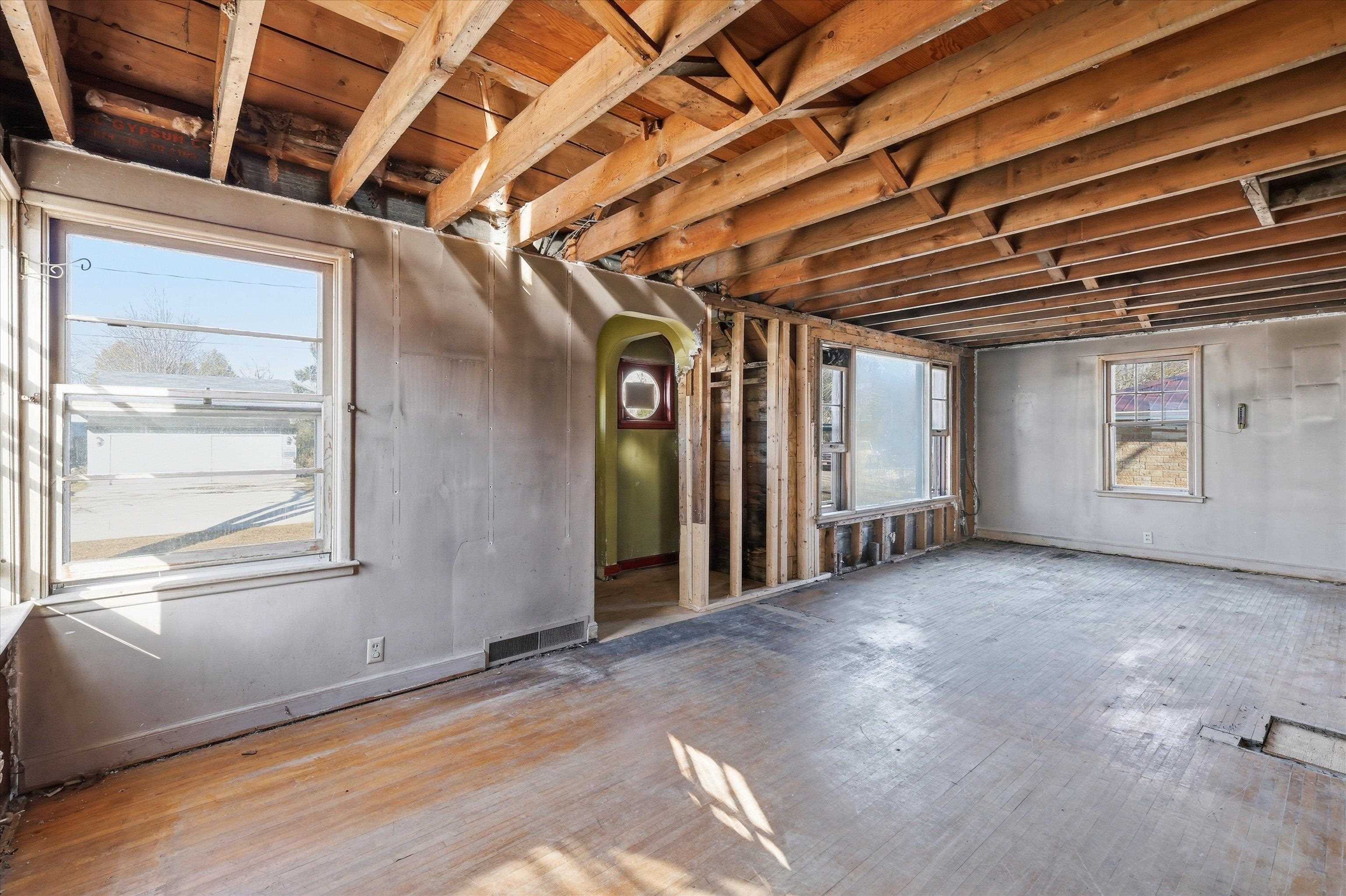 131 Mc Kinley Street Two Rivers, WI 54241 - Photo 15 of 36