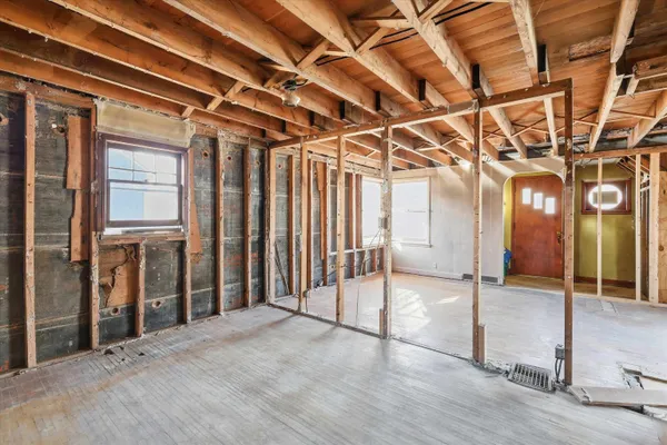 $218,500 | 131 Mc Kinley Street, Two Rivers, WI 54241