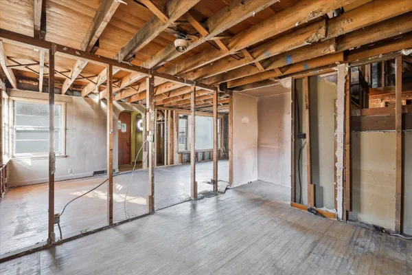 $218,500 | 131 Mc Kinley Street, Two Rivers, WI 54241