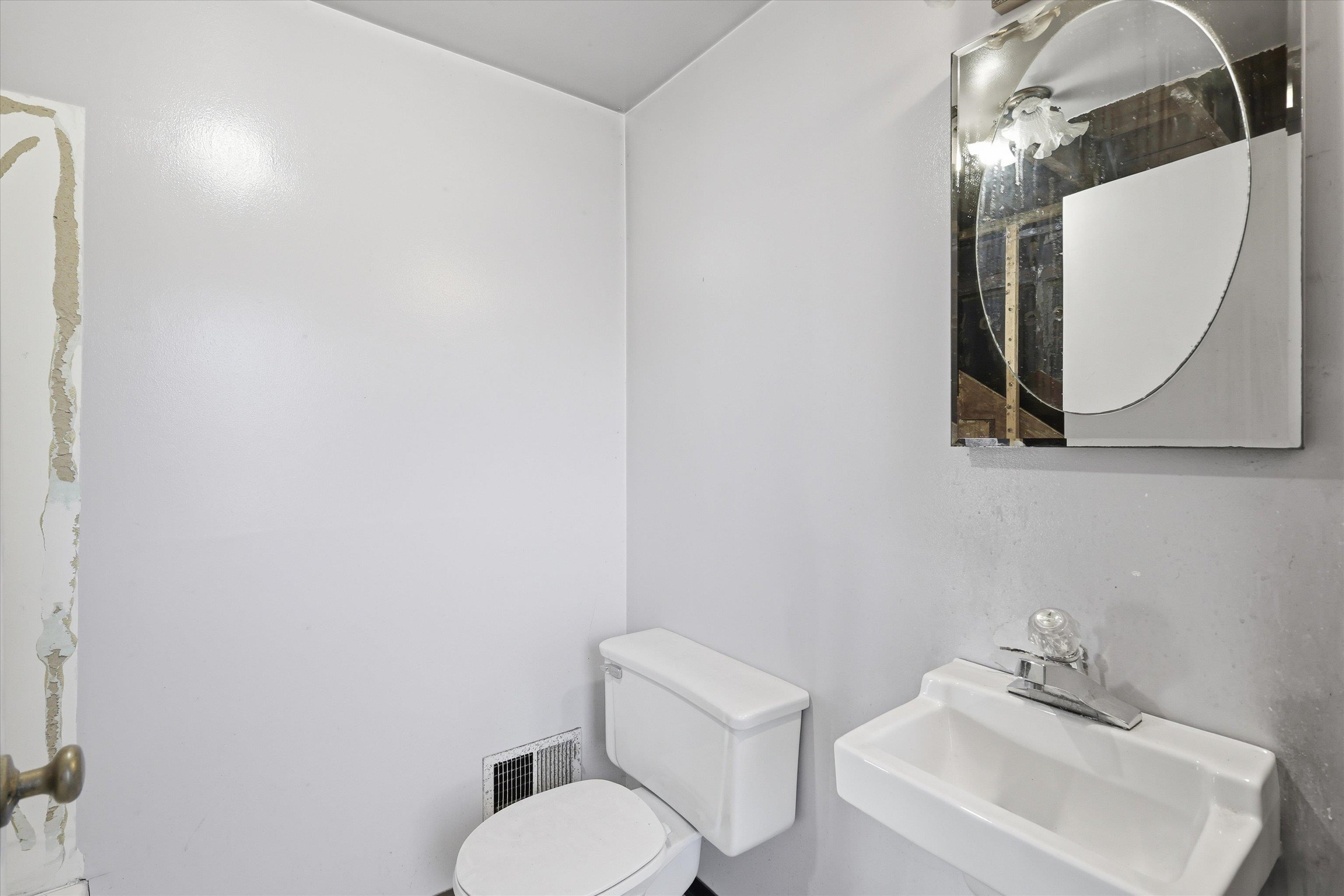 131 Mc Kinley Street Two Rivers, WI 54241 - Photo 20 of 36