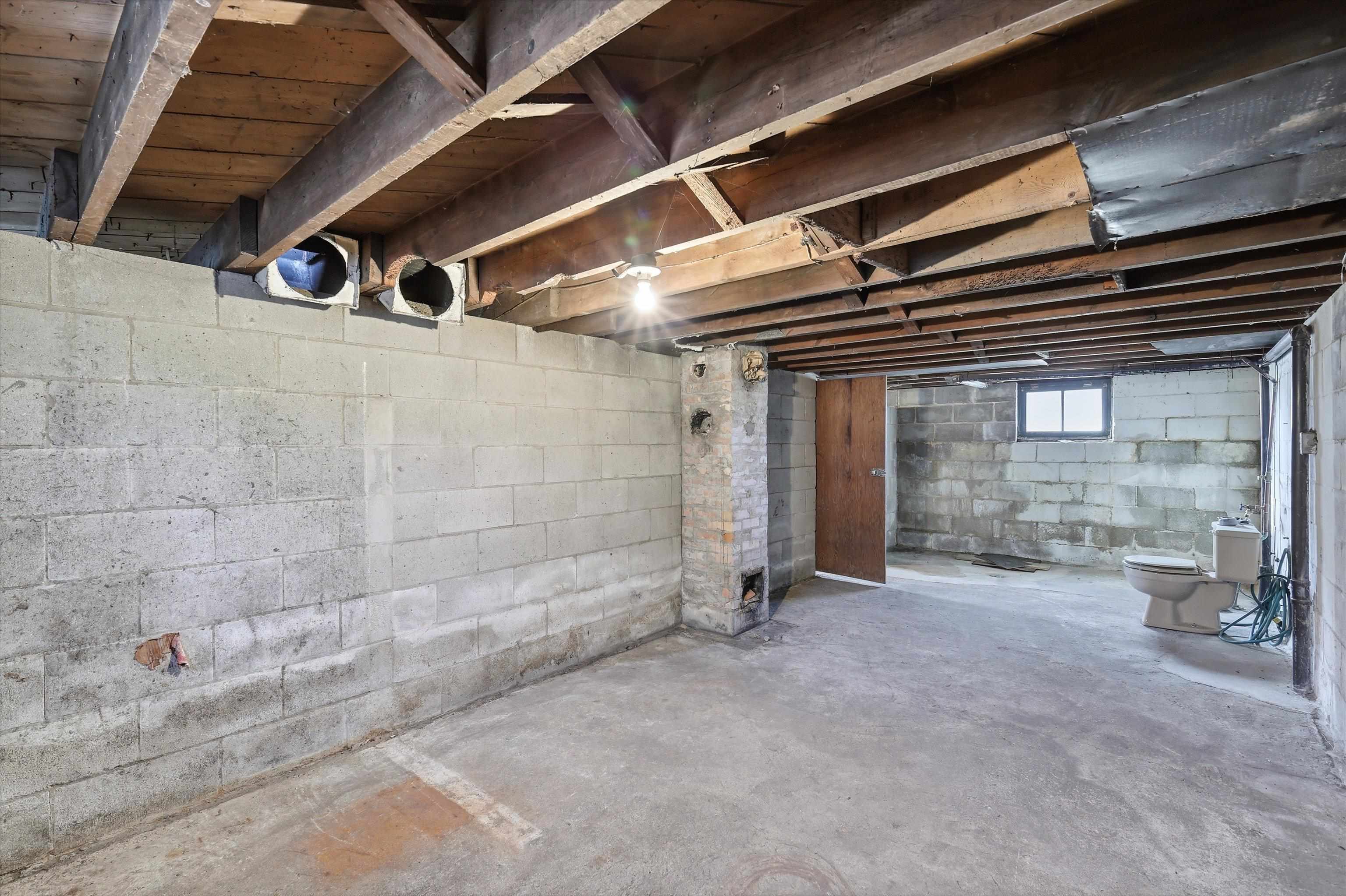 131 Mc Kinley Street Two Rivers, WI 54241 - Photo 28 of 36