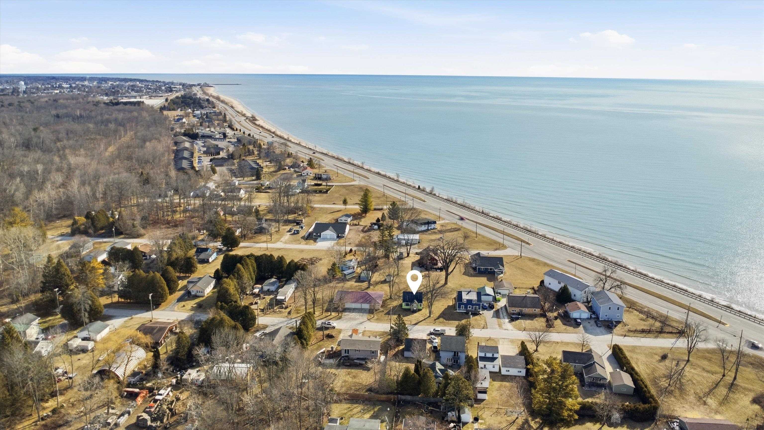 131 Mc Kinley Street Two Rivers, WI 54241 - Photo 9 of 36