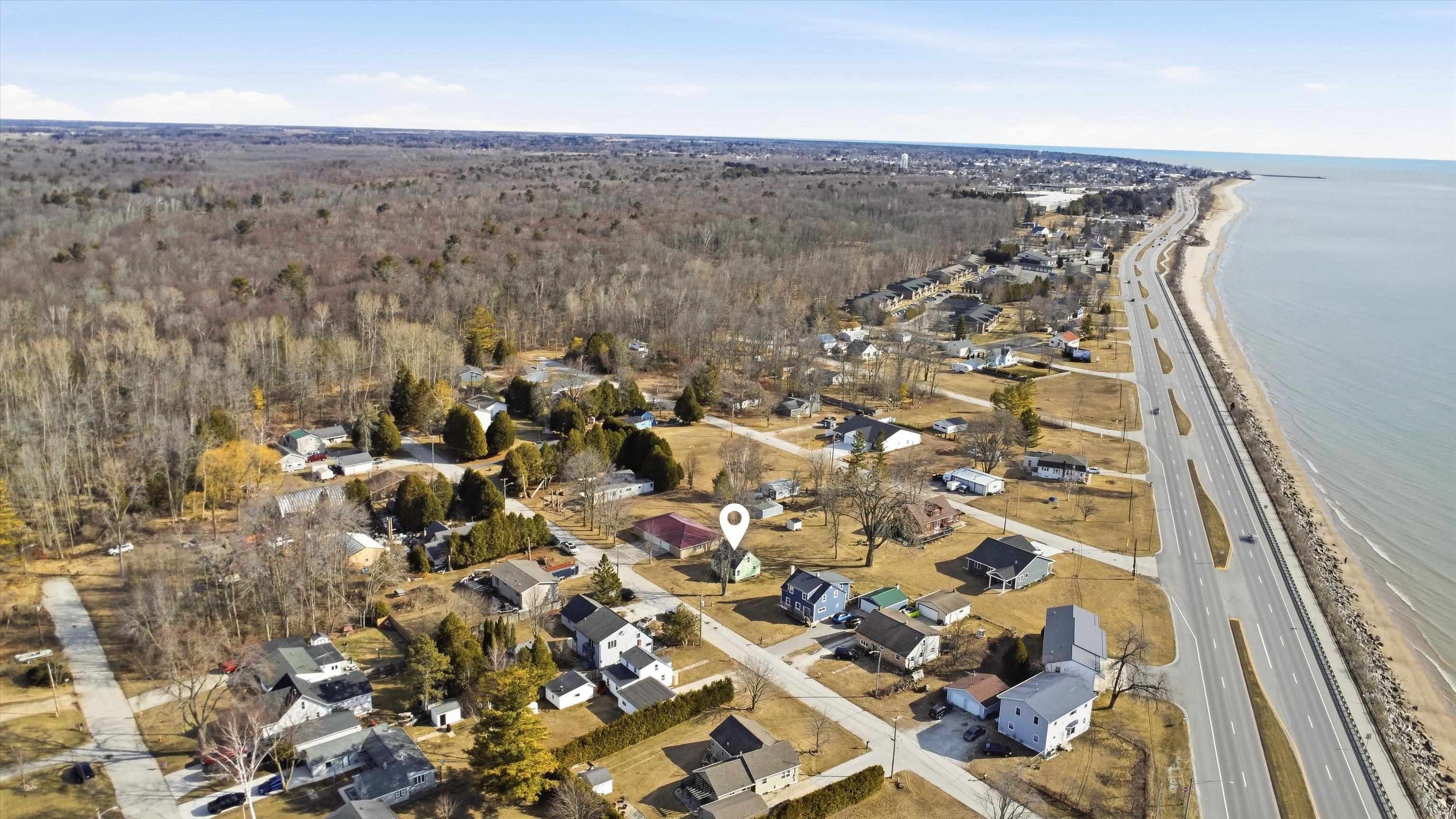 131 Mc Kinley Street Two Rivers, WI 54241 - Photo 10 of 36