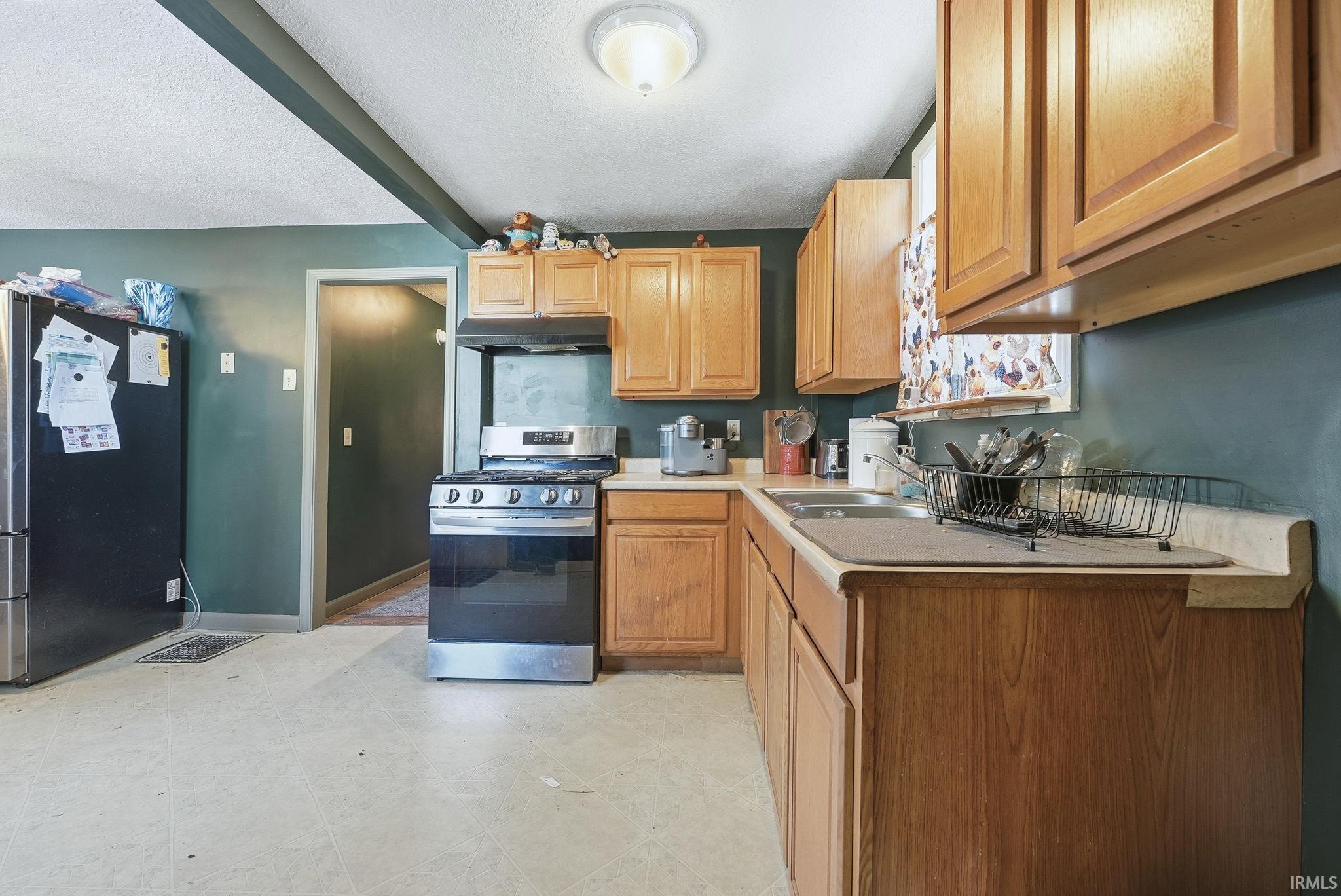 1316 Sinclair Street Fort Wayne, IN 46808 - Photo 13 of 34