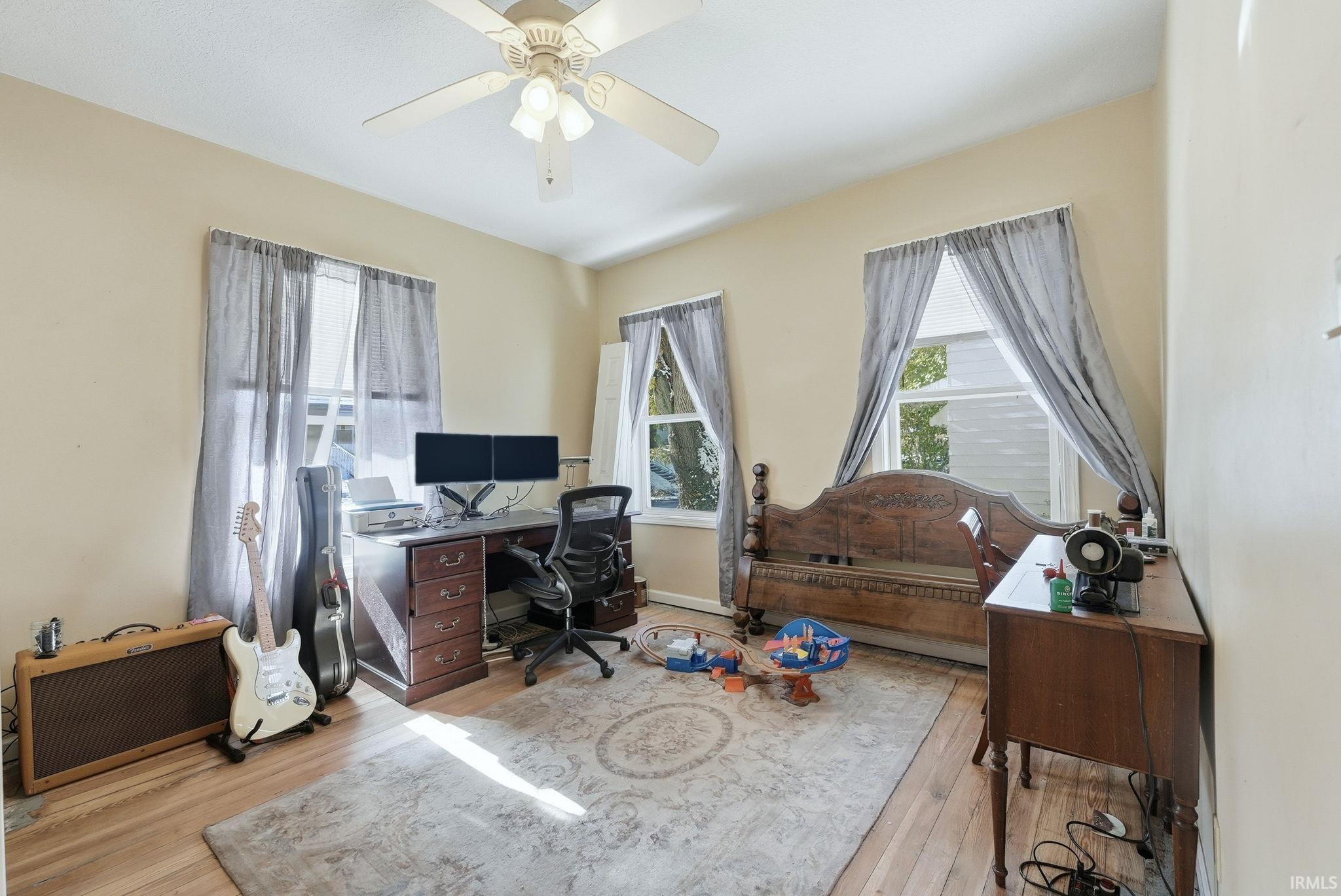 1316 Sinclair Street Fort Wayne, IN 46808 - Photo 8 of 34