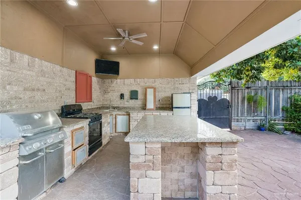 $555,000 | 304 Sunflower Avenue, McAllen, TX 78504
