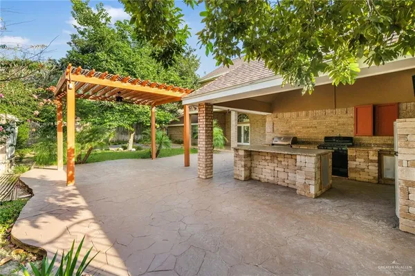 $555,000 | 304 Sunflower Avenue, McAllen, TX 78504