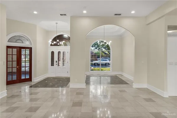 $555,000 | 304 Sunflower Avenue, McAllen, TX 78504