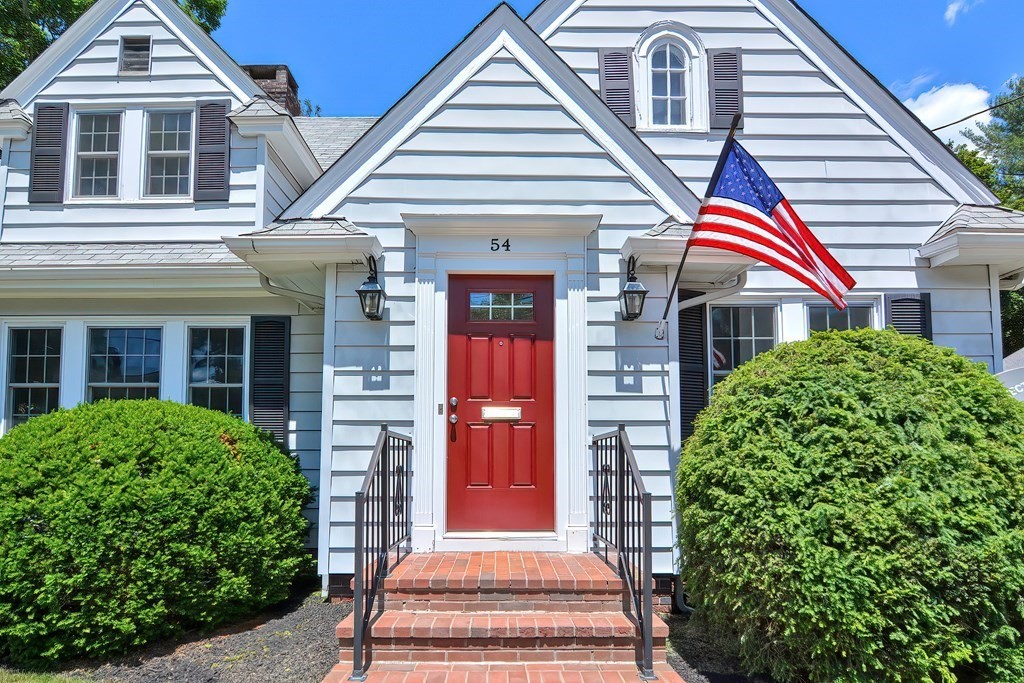 54 Upland Road Attleboro, MA 02703 - Photo 4 of 42 Gallery Image 4