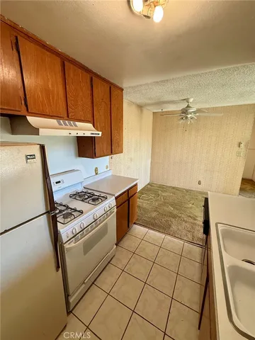 $419,900 | 4727 West 147th Street, Unit 202, Lawndale, CA 90260