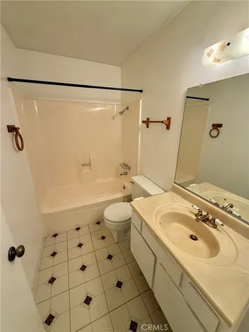 $419,900 | 4727 West 147th Street, Unit 202, Lawndale, CA 90260